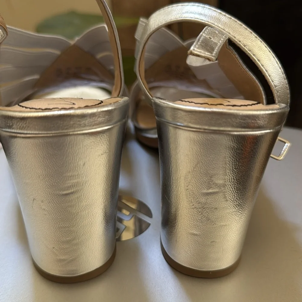 LifeStride, Silver, Size 11 “Amy Slingbacks,” open toe and heel pumps. - Picture 4 of 8